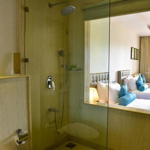 Hotel Golden Tulip Goa Candolim cazare Goa