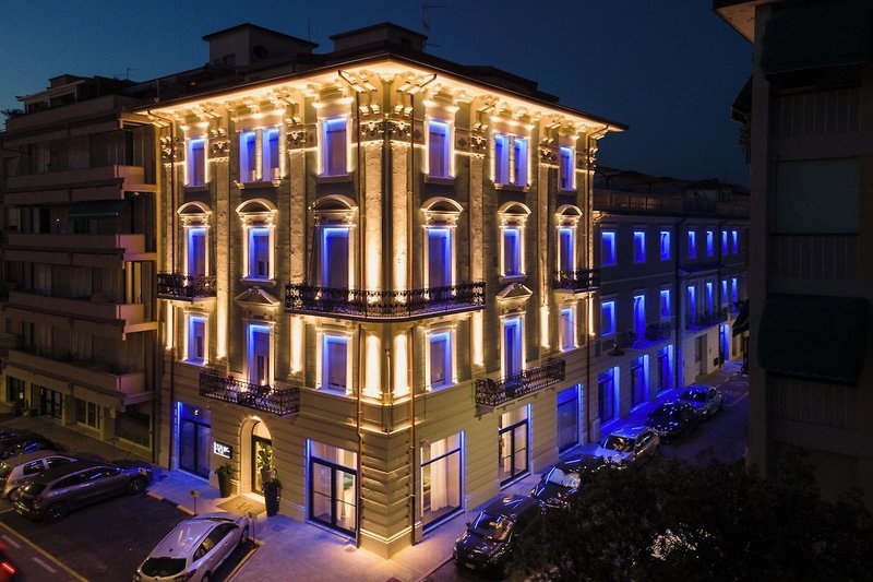 Hotel Vi Suites