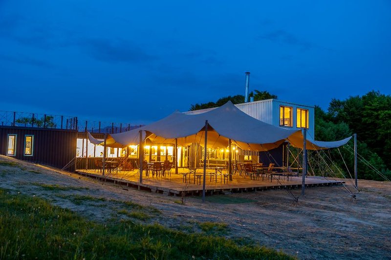 Ursa Mica Glamping Resort