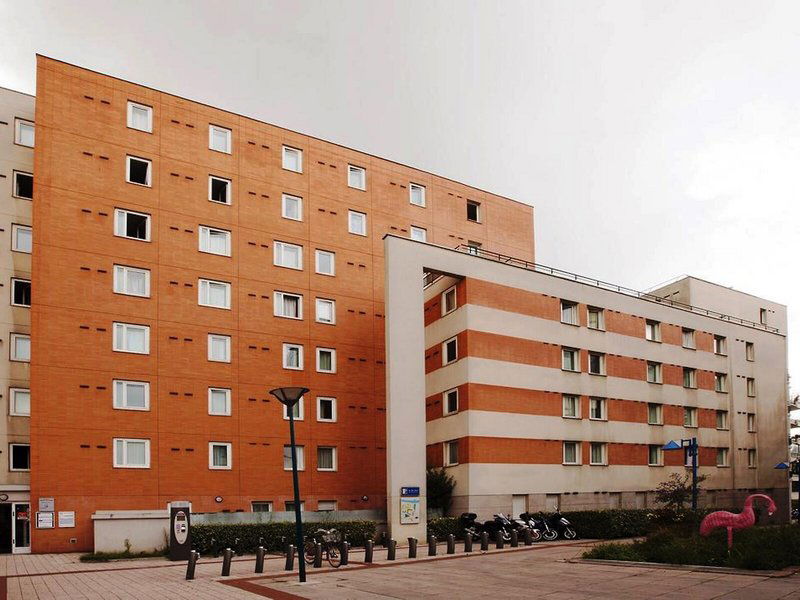 Hotel Séjours & Affaires Charles De Gaulle