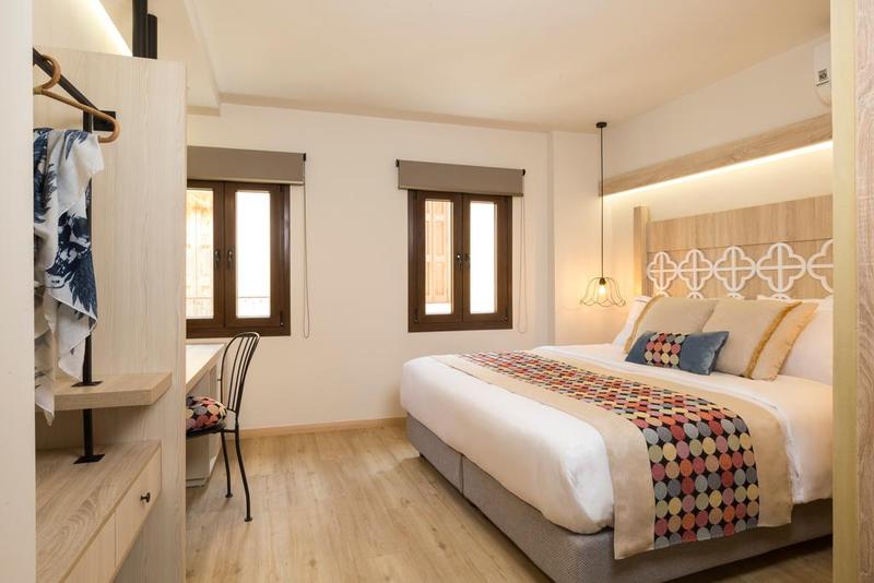 dal travel Cressa Suites - Adults Only