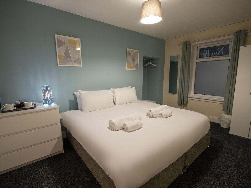 Hotel Irvine Riverside Guesthouse By Payman Club