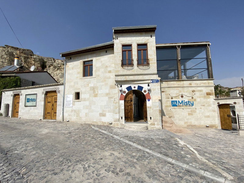 Hotel Misty Cave Hotel