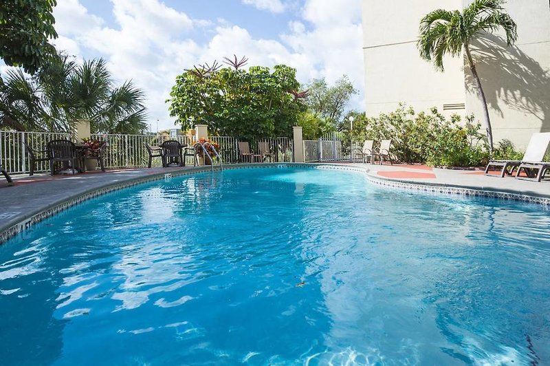 Hotel The Palms Inn & Suites Miami, Kendall, Fl