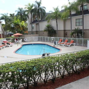 Hotel Doral Inn & Suites Miami Airport West cazare Doral
