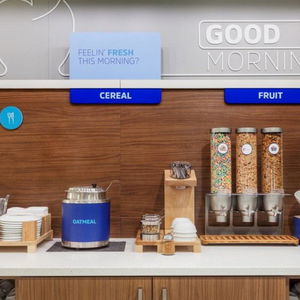 Hotel Holiday Inn Express & Suites Doral - Miami cazare Doral