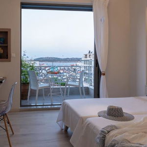 Hotel Emerald Lake Studios cazare Agios Nikolaos