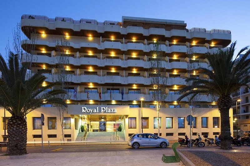 Royal Plaza