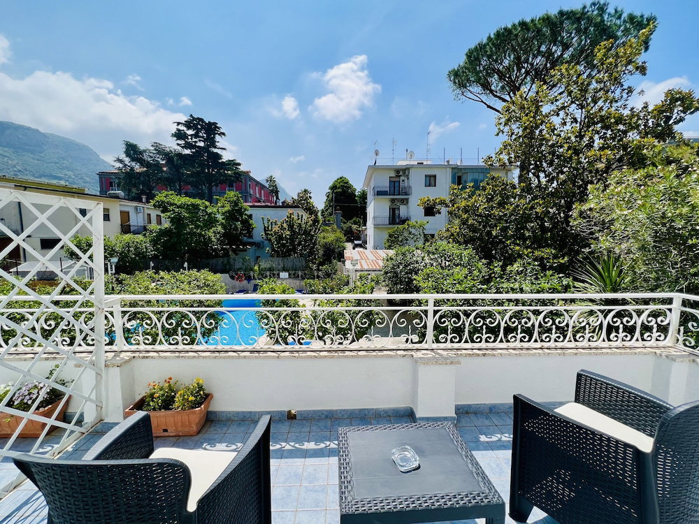 Yourhome - Villa Sorrento