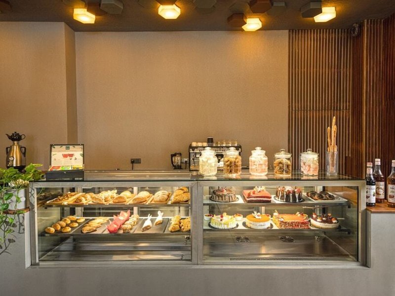 Pearl Grand Hotel