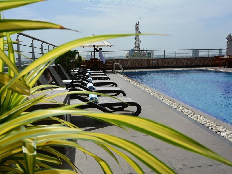 Pearl Grand Hotel