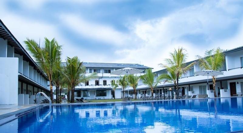 Hotel Rathna Beach Resort