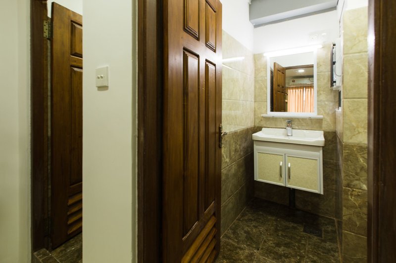 Hotel Metro Port City Hotel