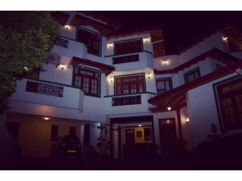 Hotel Hotel Mandakini