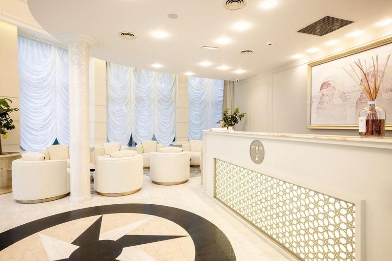 Tresor Le Palais Timisoara, Curio Collection By Hilton