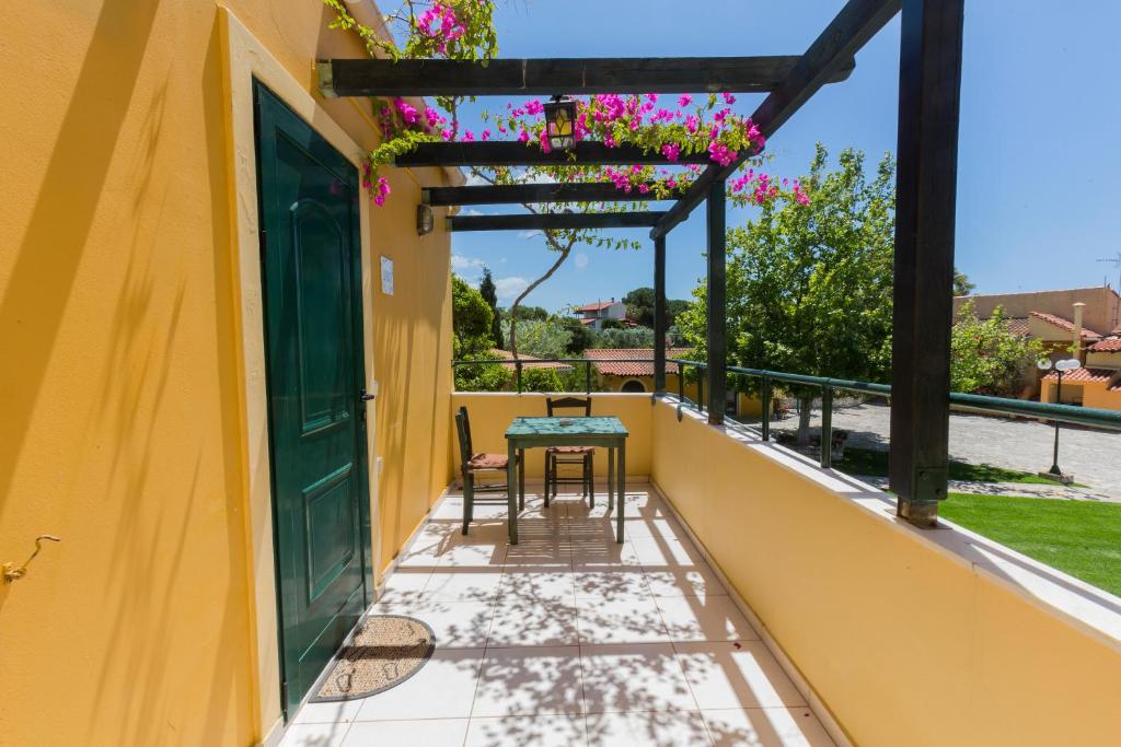 dal travel Sandy Beach Villas & Apartments