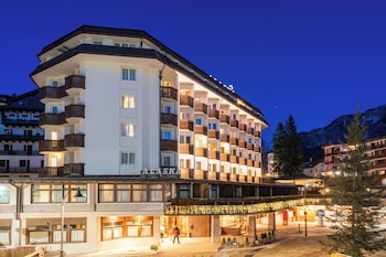 Hotel Alaska Hotel