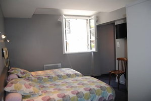 Hotel Castel De Mirambel cazare Lourdes