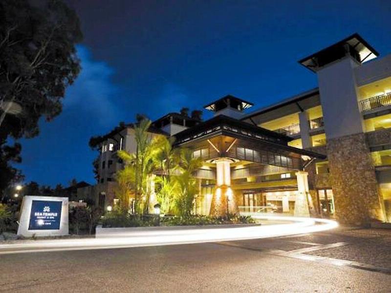 Hotel Pullman Palm Cove Sea Temple Resort And Spa Hotel