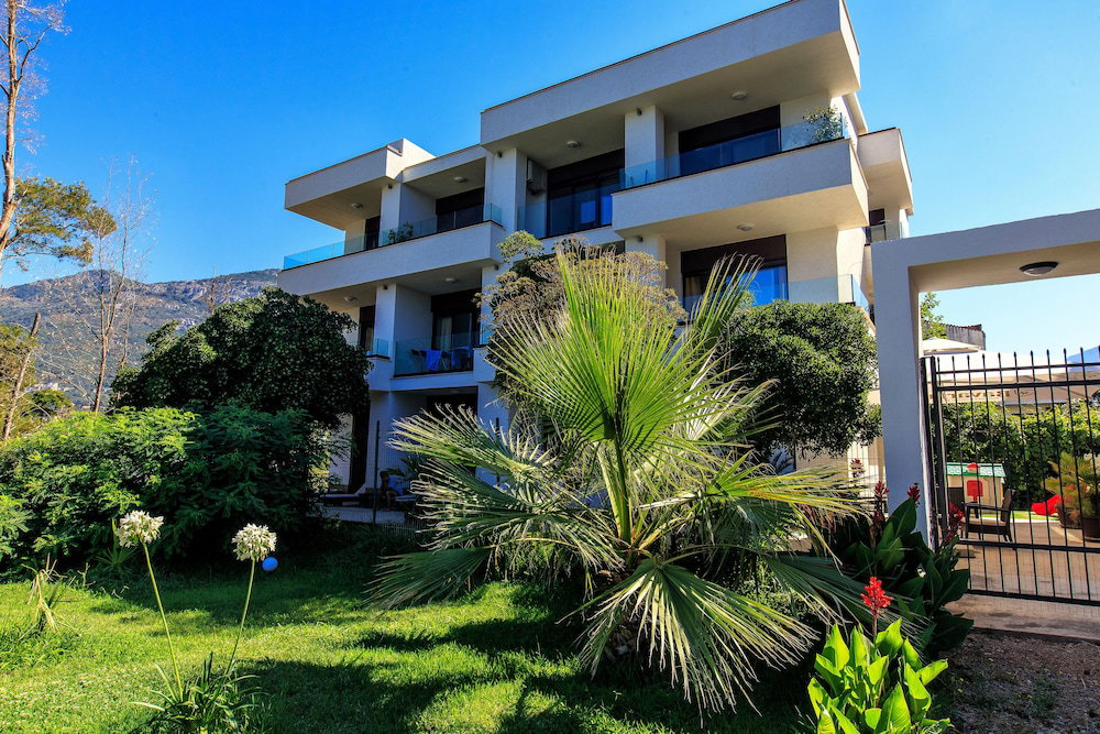 Hotel Apart-Hotel Kuce Lekovica