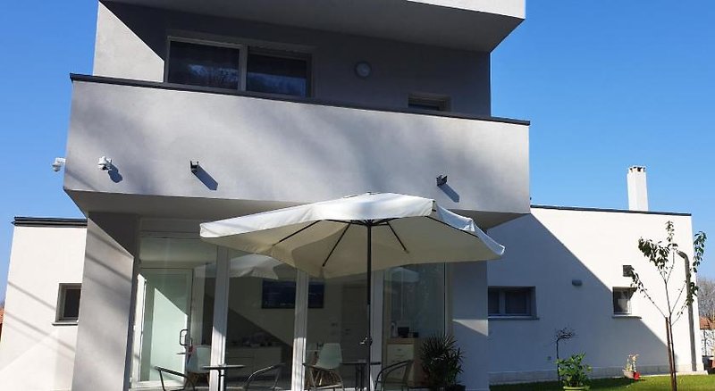 Hotel Crystal Bed And Breakfast