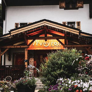 Hotel Hôtel Arveyron cazare Chamonix-Mont-Blanc
