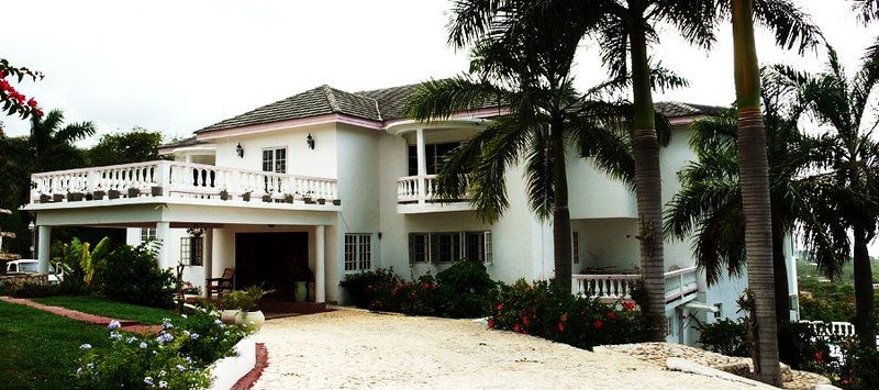 Hotel Emeraldview Resort Villa