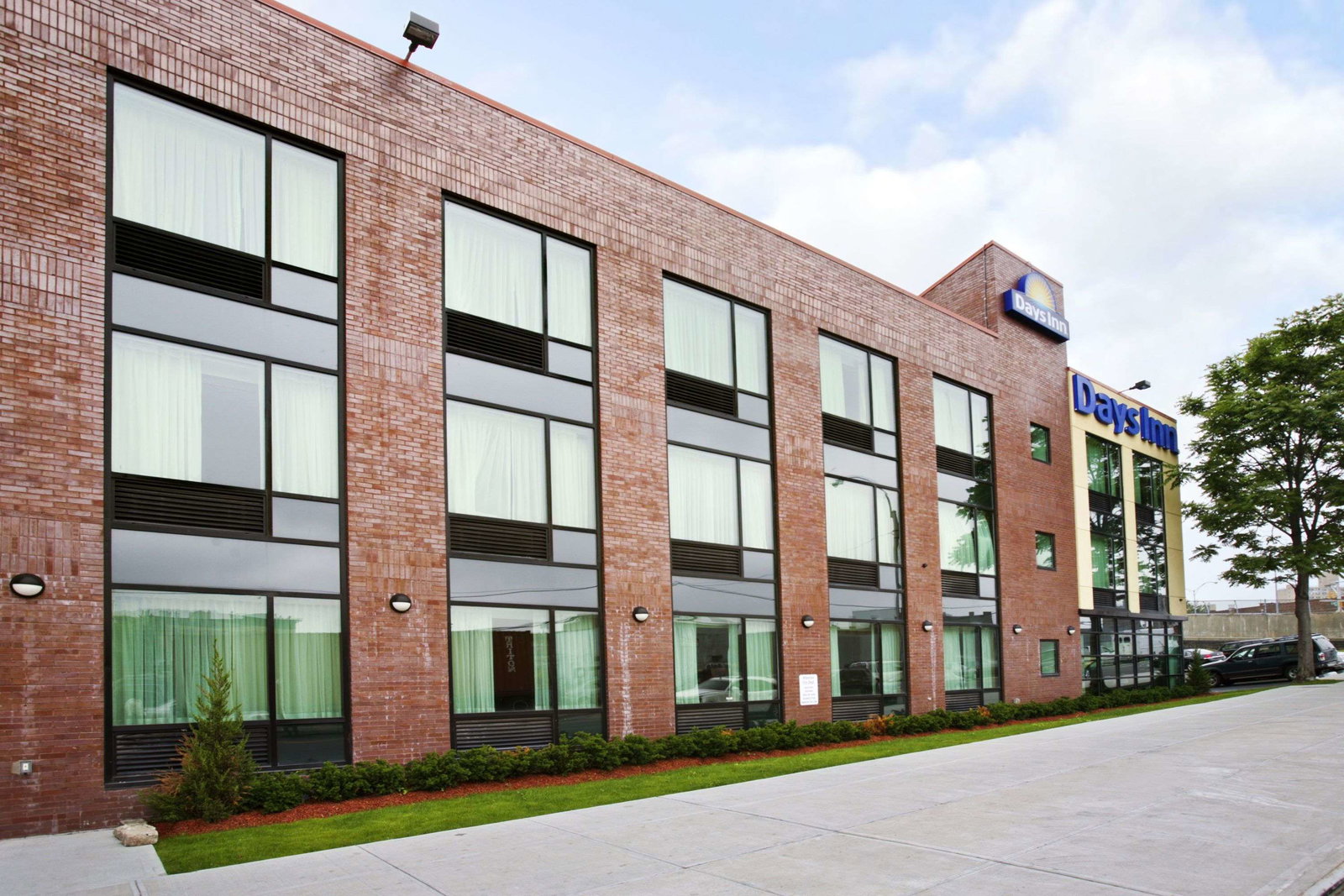Hotel Days Inn By Wyndham Bronx Near Stadium