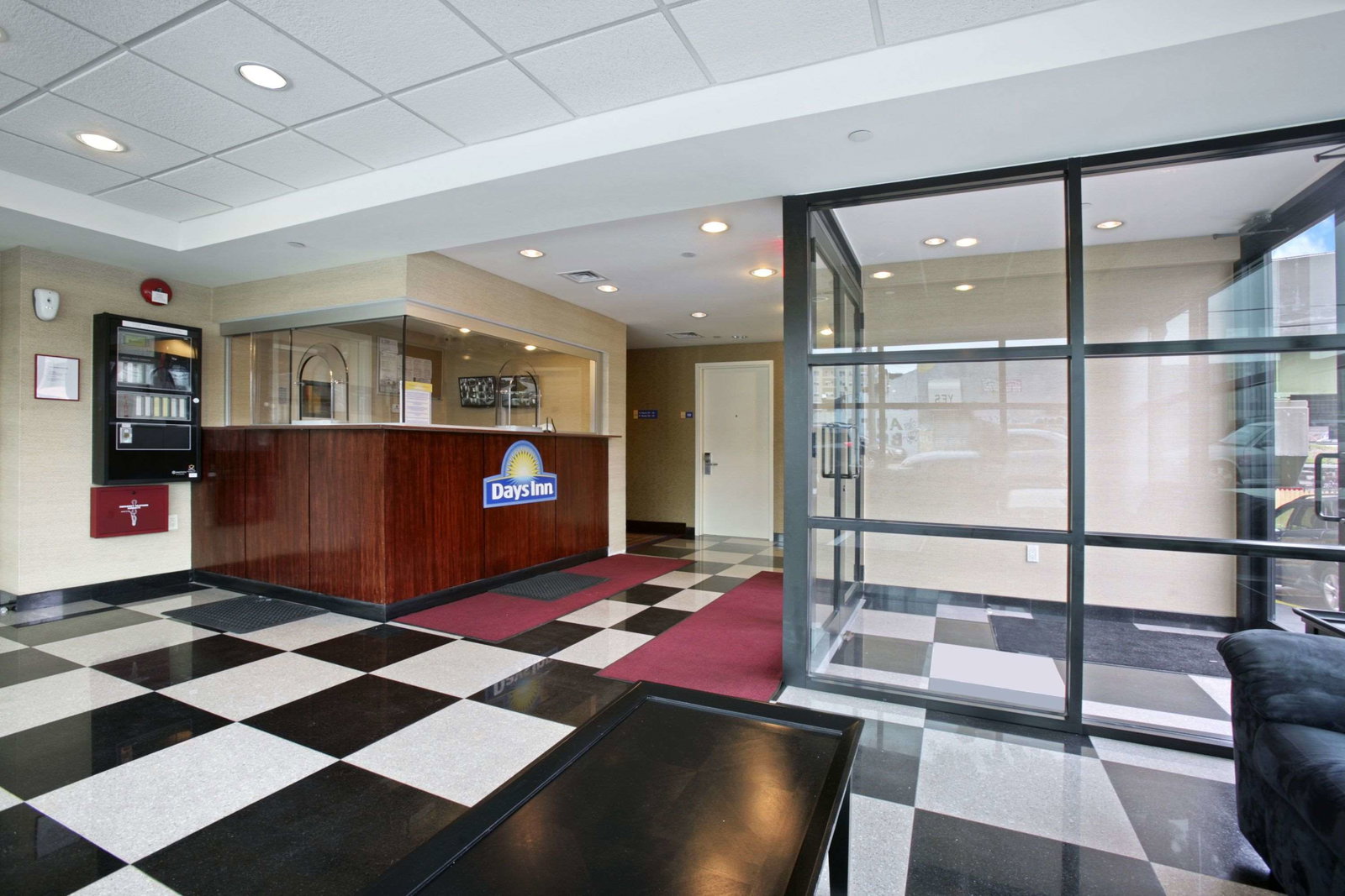 Days Inn By Wyndham Bronx Near Stadium