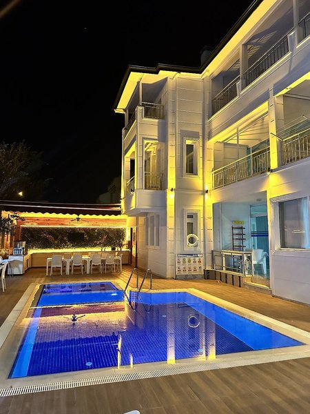 Amsterdam Otel Kemer