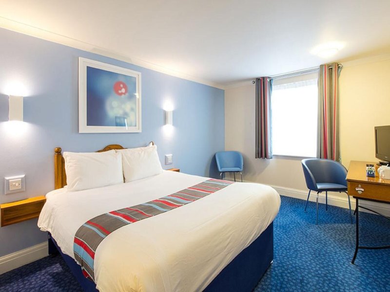 Hotel Travelodge Perth A9