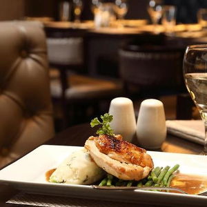 Hotel Golden Lion cazare Stirling