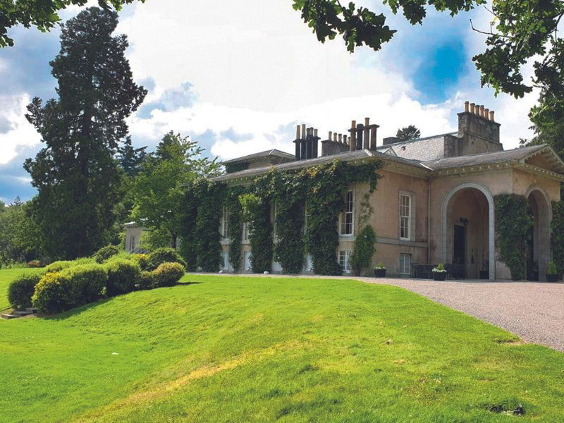 Hotel Thainstone House