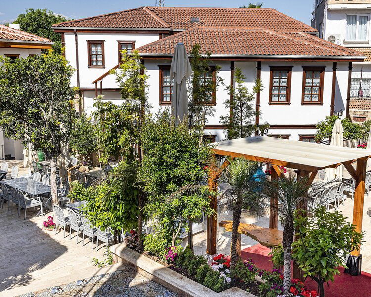 Hotel Woo Town Suites