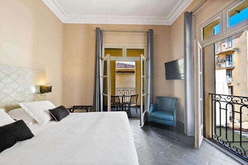 Hotel Pozzo Di Borgo