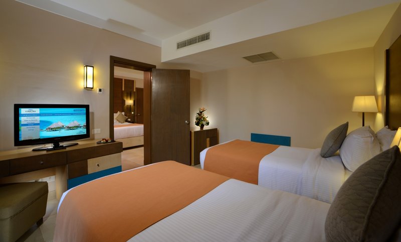 Coral Sea Aqua Club