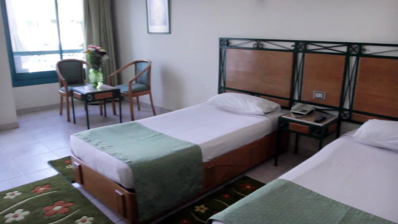 Falcon Hills Hotel