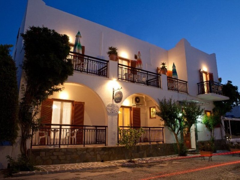 Cyclades Hotel & Studios