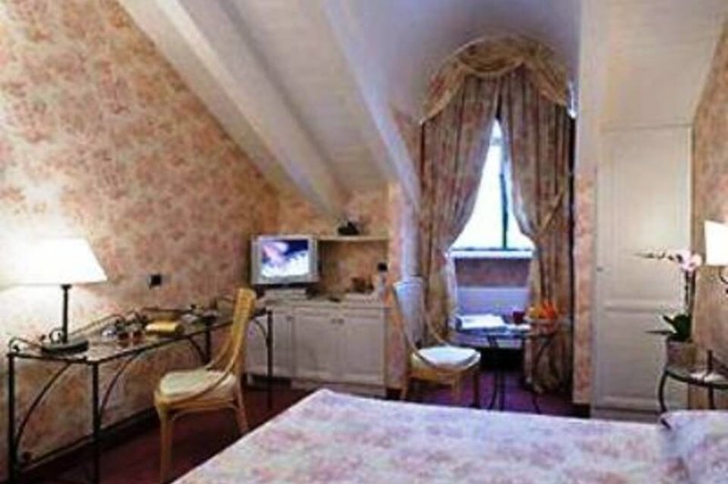 Best Western Crystal Palace Hotel