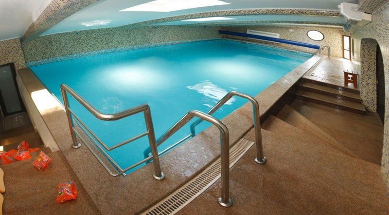 Hotel Majestic Hotel & Restaurant