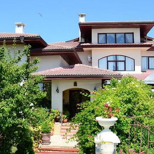 Hotel Dallas Residence cazare Varna