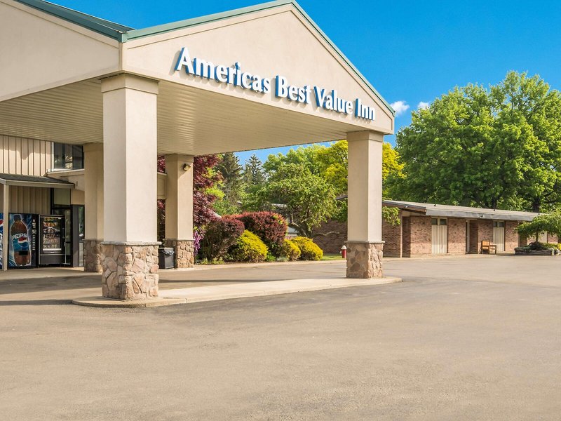 Hotel Americas Best Value Inn Lodge On The Green