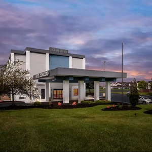 Hotel Hotel Concord Syracuse cazare East Syracuse