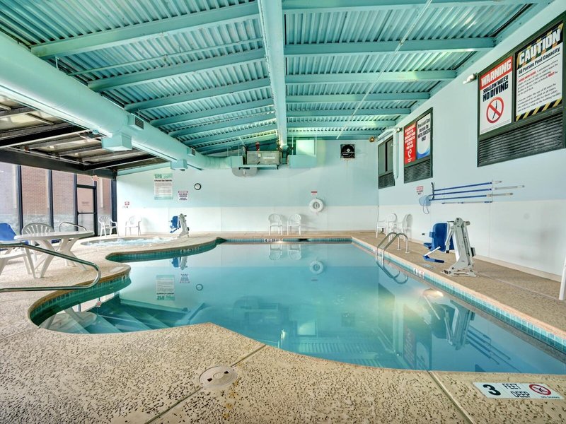 Quality Hotel & Suites At The Falls