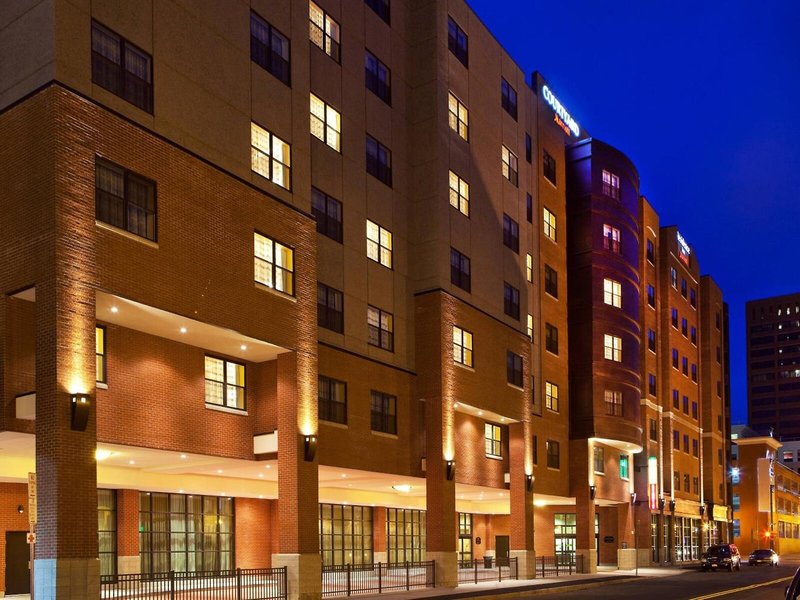 Hotel Courtyard Syracuse Downtown At Armory Square