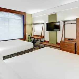 Hotel Holiday Inn Express Woodbridge cazare Avenel