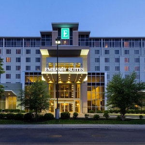 Hotel Embassy Suites By Hilton Newark Airport cazare Dale