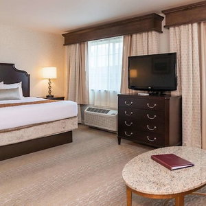 Hotel Best Western Plus Vineyard Inn & Suites cazare Penn Yan