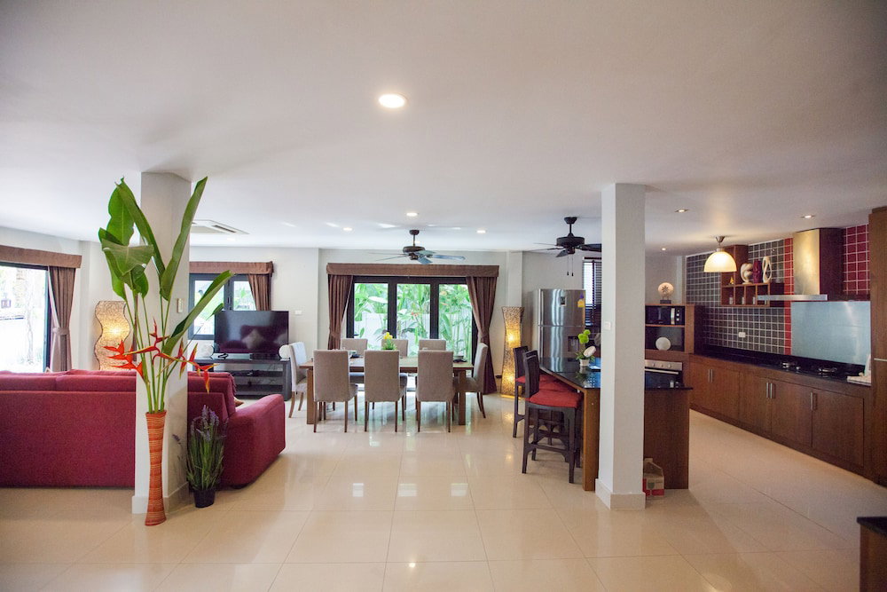Baan Santhiya Private Pool Villas