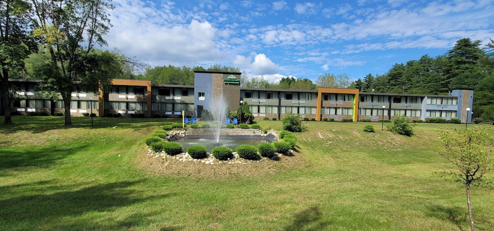 Wingate By Wyndham Lake George